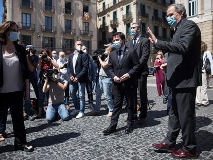 Ada Colau, Quim Torra y Pere Aragonès en el minuto de silencio por las víctimas.