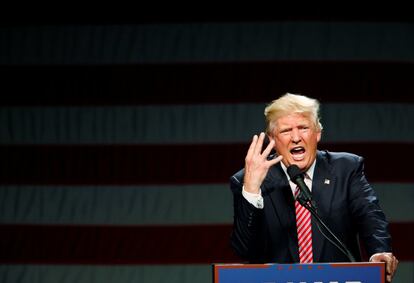 El candidato republicano a la presidencia de los Estados Unidos Donald Trump durante un mitin en Greensboro, California.