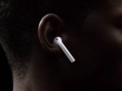 Apple AirPods en uso