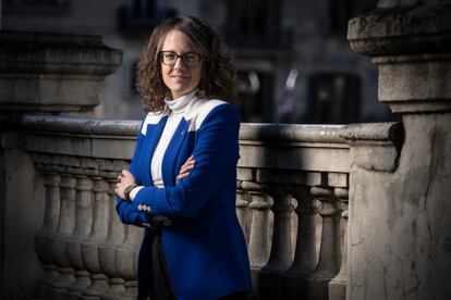 Tània Verge, Consellera del Departament d'Igualtat i Feminismes del Govern, fotografiada en la terraza del edificio de El País en Barcelona.