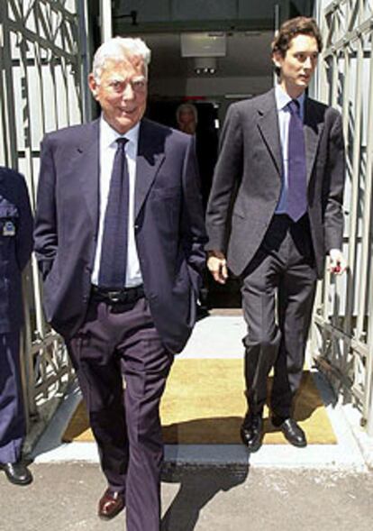 Umberto Agnelli, junto a John Elkann, nieto de su hermano Gianni.