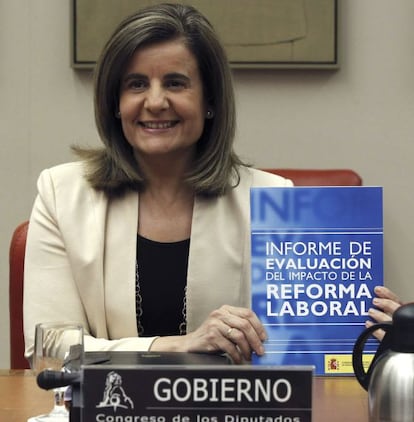 Labor Minister F&aacute;tima B&aacute;&ntilde;ez in Congress. 