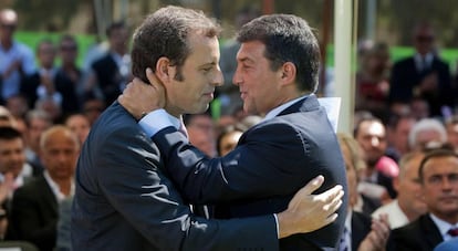 Toma de posesion de Rosell como presidente del Barcelona junto a Laporta, en el a&ntilde;o 2010. 