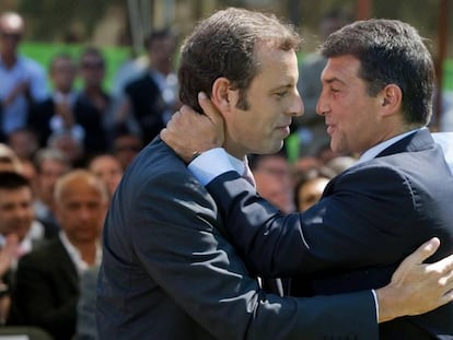 Toma de posesion de Rosell como presidente del Barcelona junto a Laporta, en el a&ntilde;o 2010. 