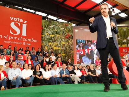 Rodr&iacute;guez Zapatero, en un mitin de campa&ntilde;a en Valladolid.