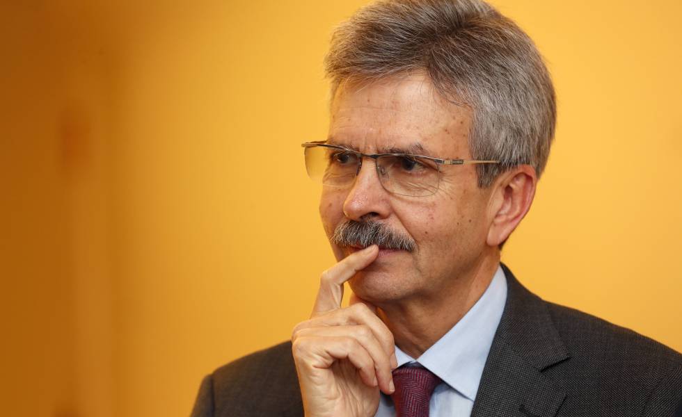 La SEPI nombra al expresidente de Enresa, José Luis Navarro, consejero dominical de Redeia