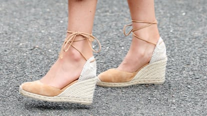 5 alpargatas con cuña de esparto ideales para esta primavera-verano (y comodísimas)