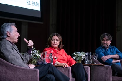 De izquierda a derecha, Iñaki Gabilondo, Pepa bueno y Jordi Évole.