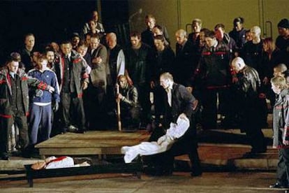 Una escena de &#39;Julio César&#39;, de Shakespeare, dirigida por Deborah Warner.