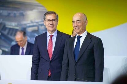 El consejero delegado de Ferrovial, Ignacio Madridejos, junto a Rafael del Pino, presidente de la firma de infraestructuras.