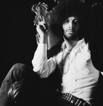 Mick Farren, rerente de la contracultura británica, en 1970.