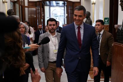 El presidente del Gobierno, Pedro Sánchez, a su llegada al pleno del Congreso de los Diputados en una imagen de archivo.