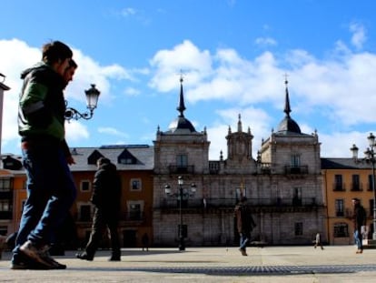 Plaza del Ayuntamiento de Ponferrada, en una imagen tomada el pasado jueves.