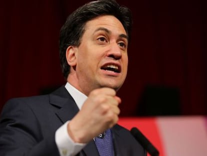 Miliband, en un acto de campaña, este miércoles en Colne.