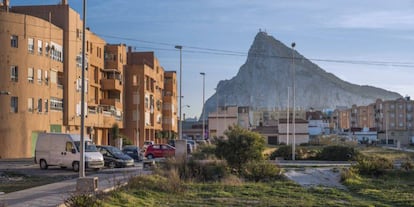 El Pe&ntilde;&oacute;n de Gibraltar visto desde La L&iacute;nea de la Concepci&oacute;n. 