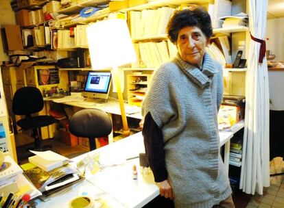 Esther Ferrer, ayer miércoles en su casa de París.