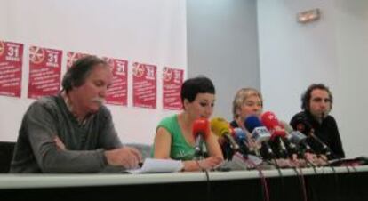 Los representantes de los sindicatos 'abertzales', en la rueda de prensa en Bilbao