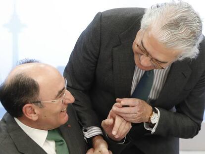 El presidente de Iberdrola, Ignacio Sánchez Galán, y el consejero delegado de Endesa, José Bogas, en una imagen de archivo.