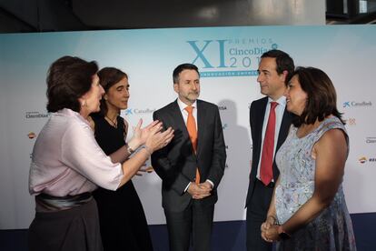 Helena Herrero, presidenta de HP España; Pilar López, presidenta de Microsoft España; Josu Jon Imaz, consejero delegado de Repsol; Gonzalo Gortázar, consejero delegado de CaixaBank; y Rosa García, presidenta de Siemens España.