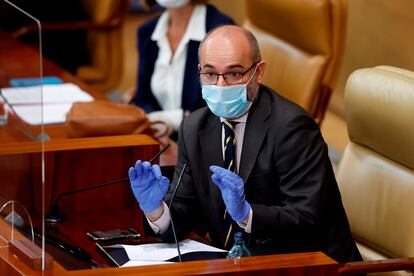 Juan Trinidad, expresidente de la Asamblea, durante una sesión plenaria de mayo de 2020.