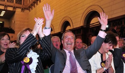 Farage celebra los resultados. 