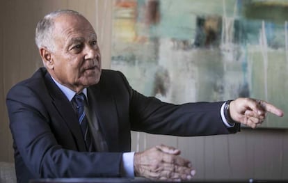 Ahmed Aboul-Gheit, Secretario General de la Liga &Aacute;rabe, durante la entrevista en Madrid, este mi&eacute;rcoles 4 de octubre.