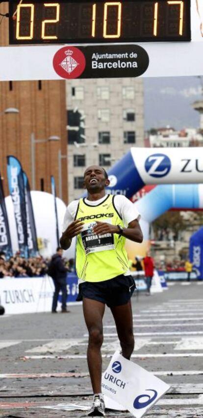 Gezahegne Abera, ganador de la maratón.