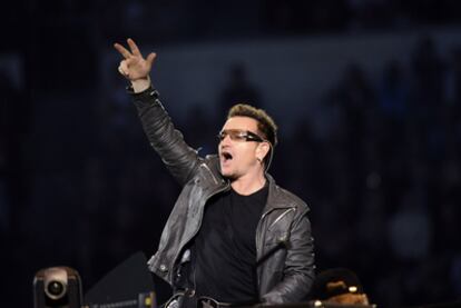 El cantante Bono en una actuación de U2, la semana pasada, en Filandia.