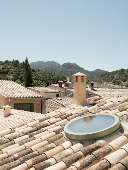 El lucernario en el tejado fue otra solución para conseguir que la luz entrase en la casa.