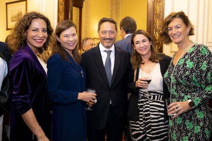 Pilar Menor, Global Co-Chair de Laboral en DLA Piper, Emilio Martínez, presidente de Inkietos, Cristina Serrano, COO de Linklaters, y Lidia Zommer, directora de Mirada 360
