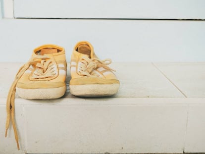 Con este nudo no se le desatarán más los cordones de los zapatos