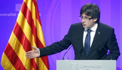 El president Carles Puigdmont en una rueda de prensa este viernes.