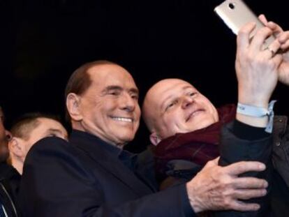 La coalición que lidera Silvio Berlusconi librará durante la última semana una guerra en el sur de Italia por conseguir cerca de un millón de votos que le faltaría para gobernar