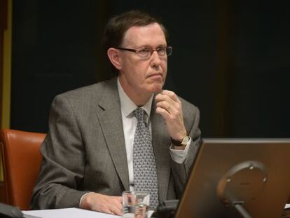 El consejero de Hacienda, Ricardo Gatzagaetxeberria, durante su comparecencia en el Parlamento vasco.