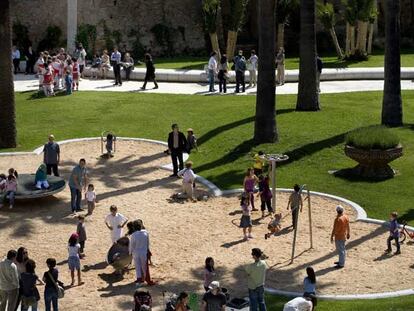 El nuevo parque Joan Reventós, ayer a mediodía, poco después de la inauguración.
