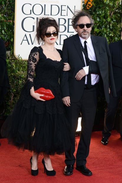 Qué sería de la listas de las peor vestidas sin Helena Bonham Carter. La británica, acompañada por un lesionado Tim Burton, ha pasado bastante desapercibida, a no ser por un clutch muy daliniano que resaltaba con el negro y las transparencias.