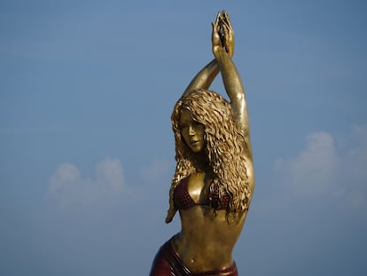 Escultura de Shakira, inaugurada el 26 de diciembre en el Gran Malecón de Barranquilla, ciudad natal de la artista colombiana.