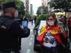 Protesta en la calle Núñez Balboa de Madrid contra la gestión de Pedro Sánchez.