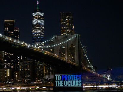 Acción de Greenpeace en Nueva York para pedir que se finalice en la ONU el acuerdo para la protección de los océanos, el pasado 14 de agosto.