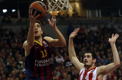 Satoransky, davant Kalinic.