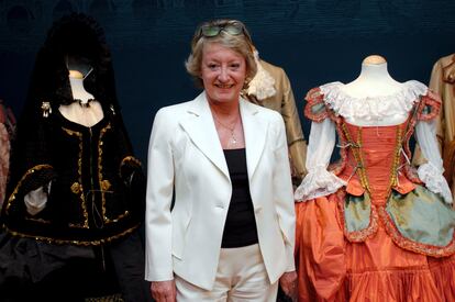 Yvonne Blake en la inauguración de la exposición en su honor en el museo Benlliure de Valencia en 2009.