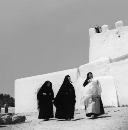 Fragmento de la fotografía Iglesia de Sant Jordi, en Ibiza en 1935.