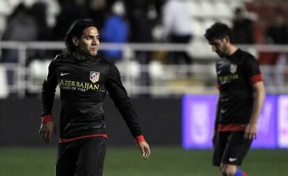 Falcao se lamenta durante el encuentro.