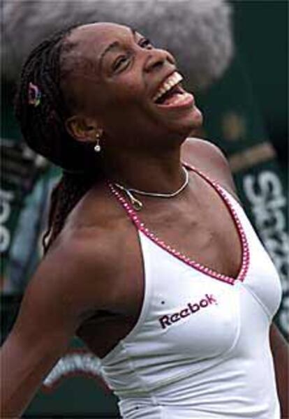 Venus Williams muestra su alegría tras el triunfo.