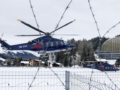 Helicópteros privados trasladan a Davos a participantes en la cumbre.