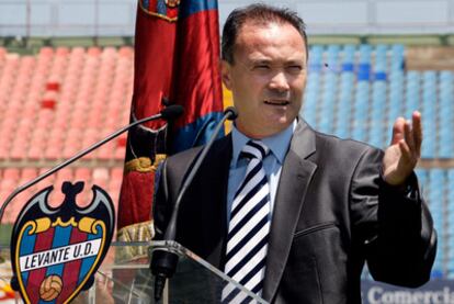 El nuevo entrenador del Levante, Juan Ignacio Martínez, el día de su presentación.