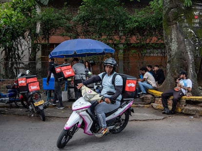 Un repartidor de Rappi en Cali (Colombia), en mayo de 2023.