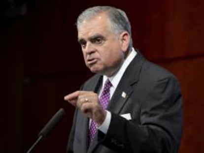 En la imagen, el secretario estadounidense de Transporte, Ray LaHood. EFE/Archivo