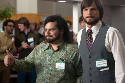 Ashton Kutcher, caracterizado de Steve Jobs.
