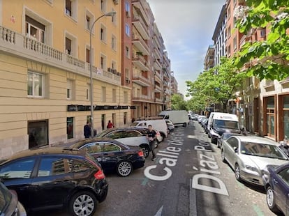 Calle del General Díaz Porlier, a la altura del número 90, donde se ha localizado el cadáver.